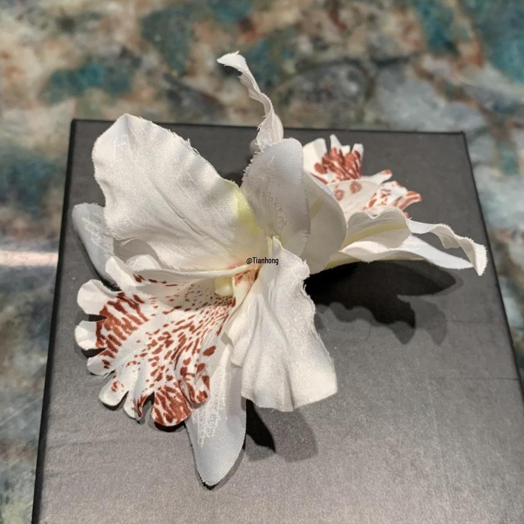 Double Bloom Orchid Hair Clip: Beach Vacation & Performance Accessory for Photo or Video Shoots