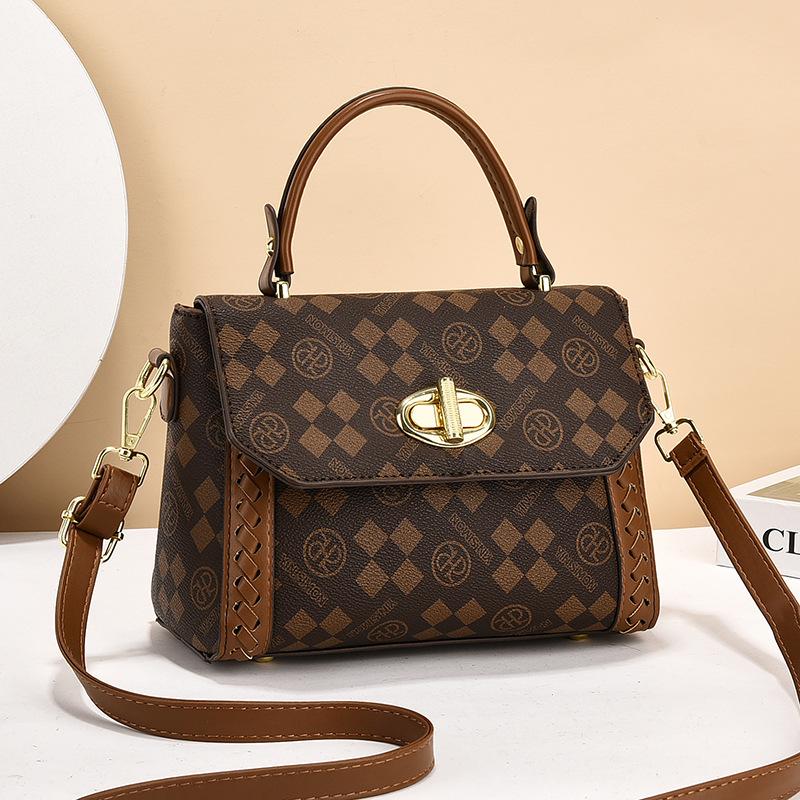 Bag Women 2025 New European and American Retro Small Square Bag Textured One Shoulder Crossbody Handbag Bag Women