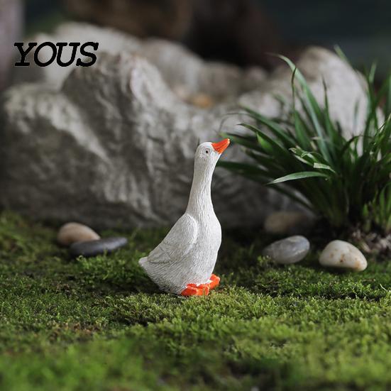 Weather Resistant Garden Decor Realistic Goose Ornament, Miniature Resin Figurine, Statue Yard Figurines for Outdoor Micro Landscape Bonsai Patio