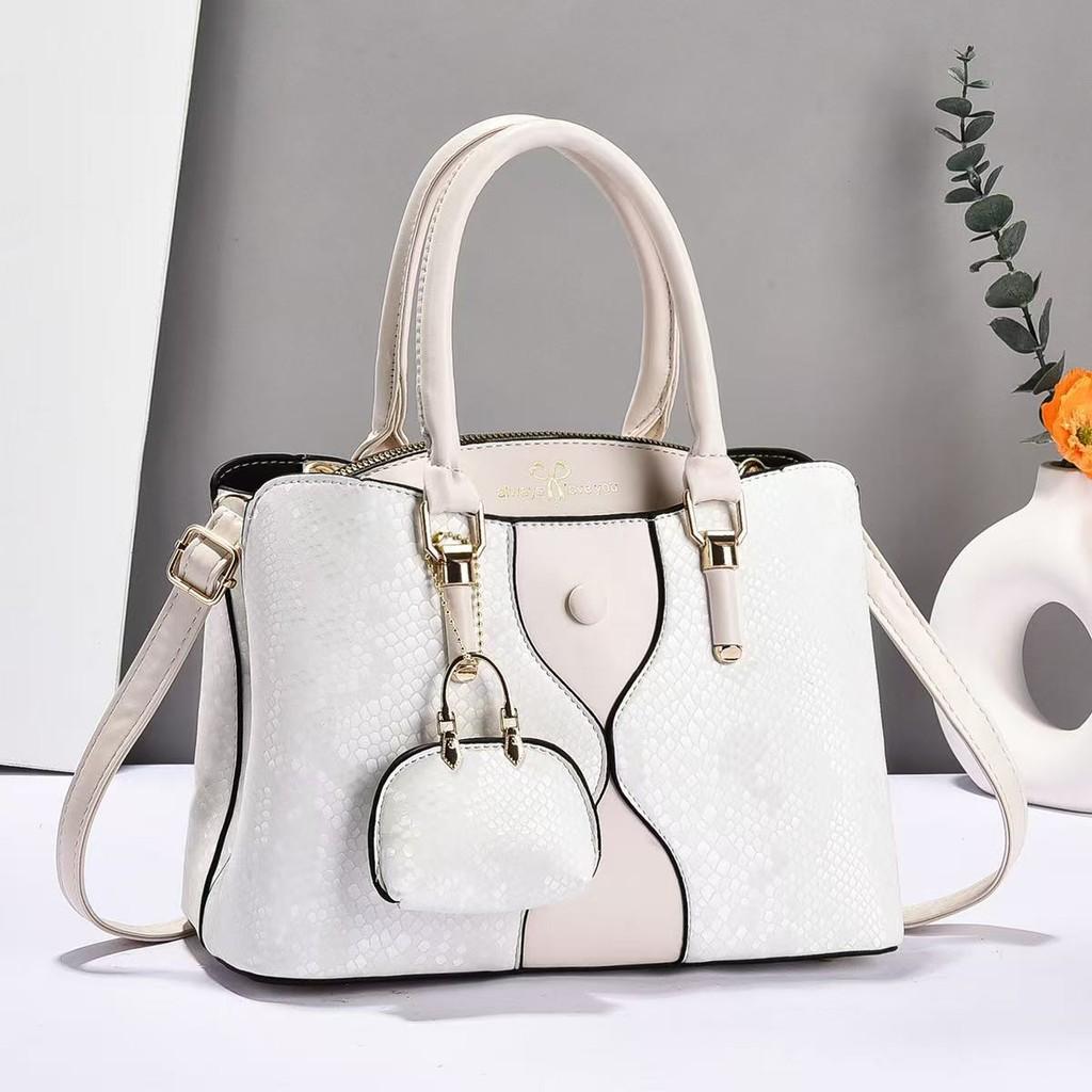 Fashion Splicing Design Shiny Snake Pattern Women Handbag With Pendant Small Bag For Daily Use