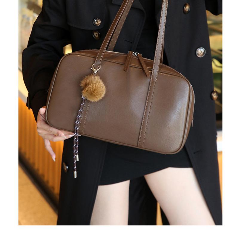 Genuine Leather Boston Bag for Women 2026 New Style Large Capacity Commuter Shoulder Handbag