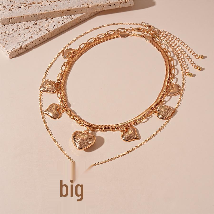 Retro Metal Heart Conch Necklace: Luxurious, Unique, and Exaggerated Clavicle Chain