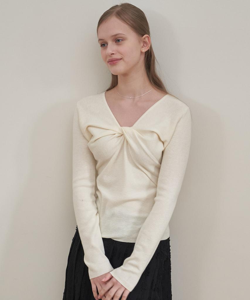 Peullobeu Twist Point Knit_Iv