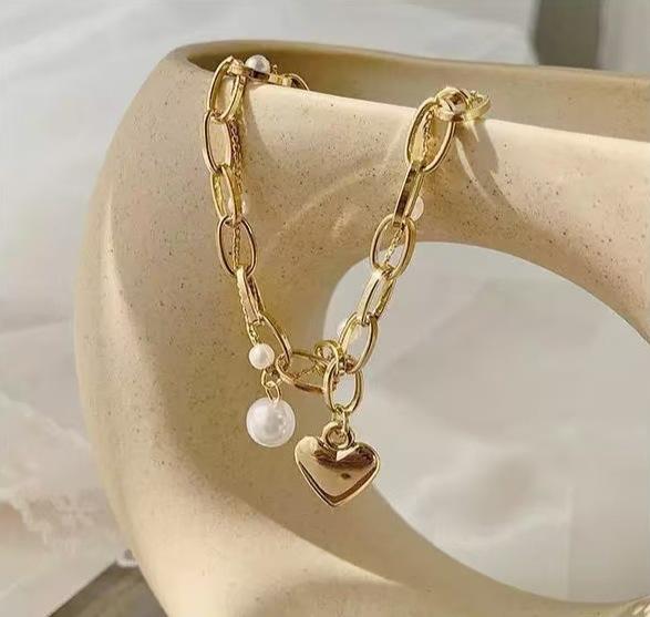 Fashion Chain Heart-shaped Diamond Inlaid Women's Bracelet