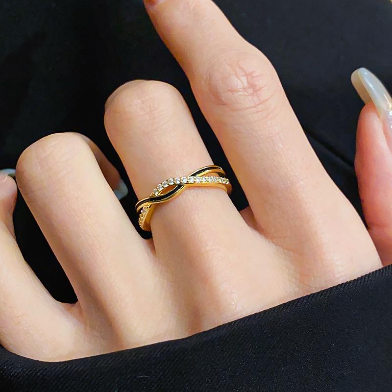 Gold-Plated Zircon Cross Open Ring: Luxurious Retro Fashion Versatile Jewelry for Index Finger