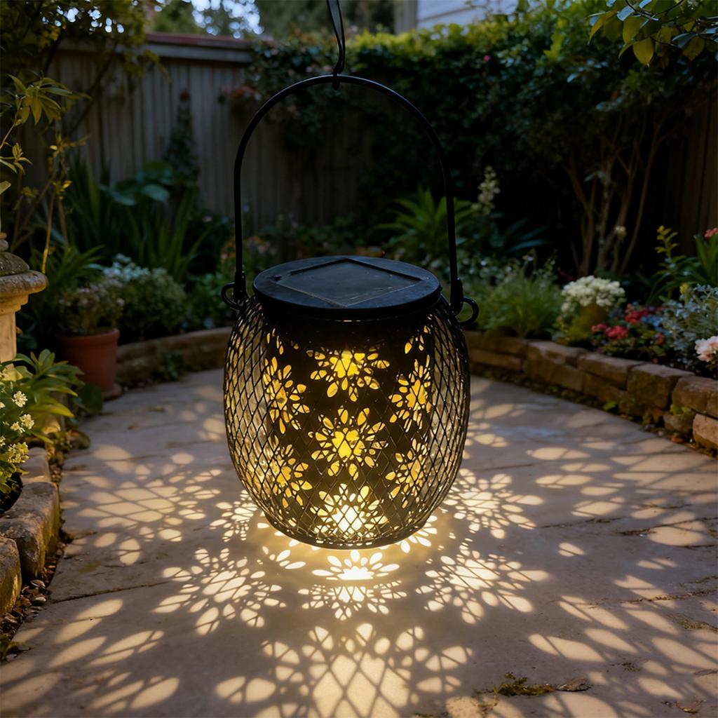 Metal Solar Garden Lantern Portable Hanging Outdoor Lantern for Patio Yard Camping Indoor Outdoor Ambient Lighting Decoration