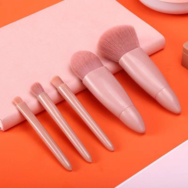 Foundation Brush, Loose Powder Brush, Eye Shadow Brush, 5 Pieces with Makeup Mirror, Travel Makeup Brush Set, Mini Portable Boxed Makeup Brush