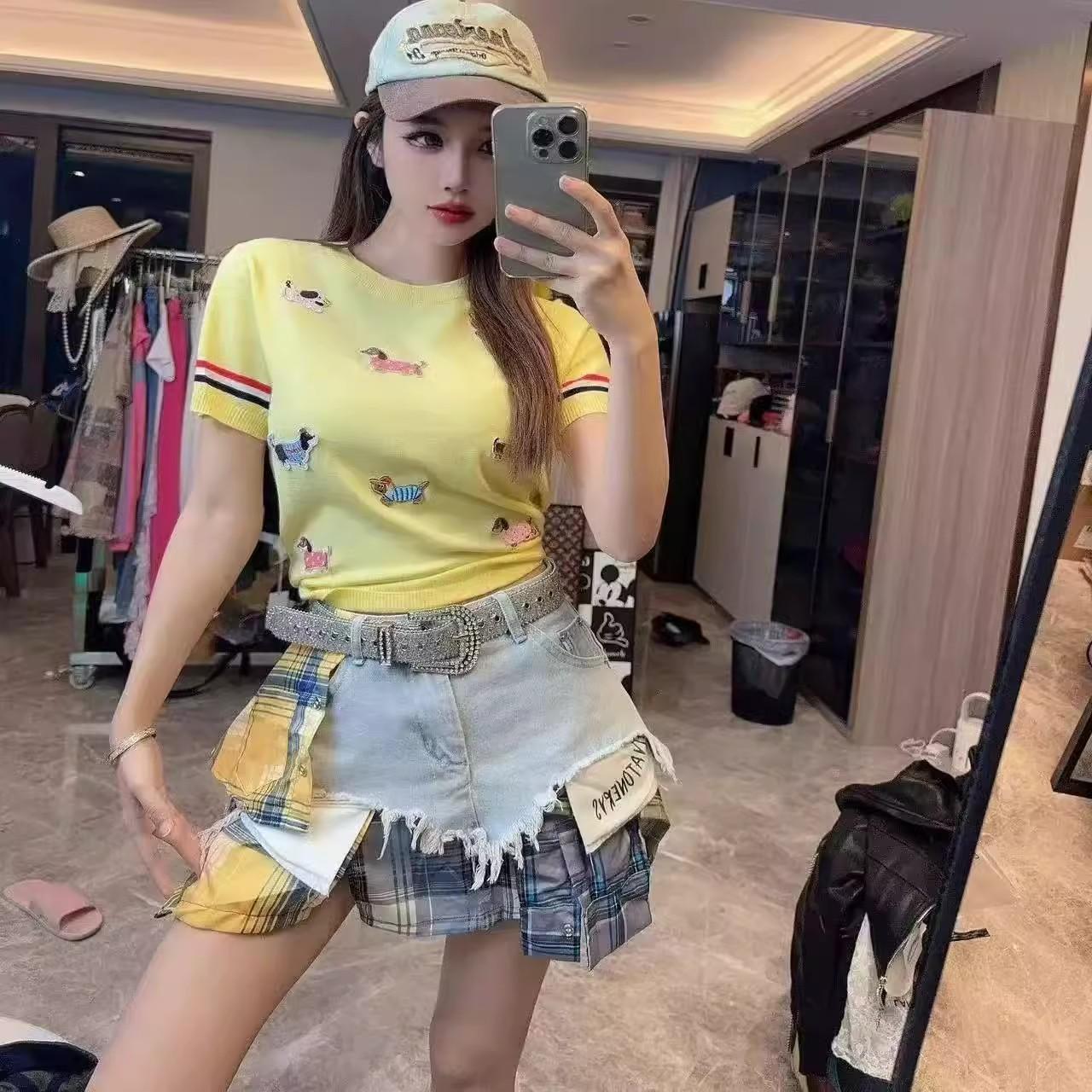 

Летний женский дизайнерский свитер с круглым вырезом и коротким рукавом с вышивкой в виде мультяшной собаки, пуловер, топы для девушек из колледжа One size жёлтый