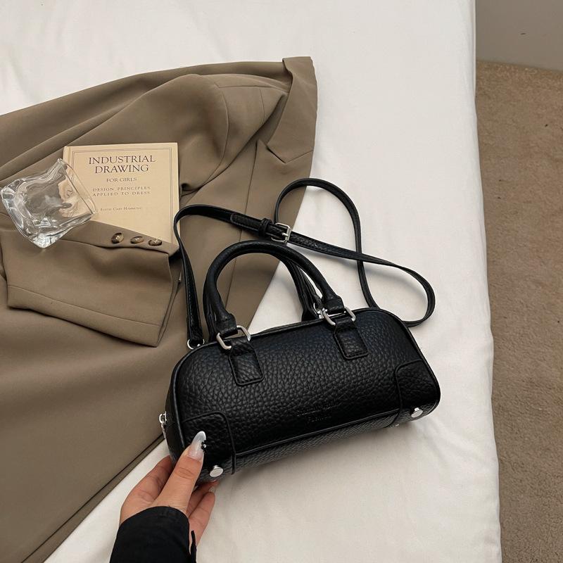 Fashion Portable Pillow Bag Women's New Shoulder Bag Casual Commuter Versatile Messenger Bag