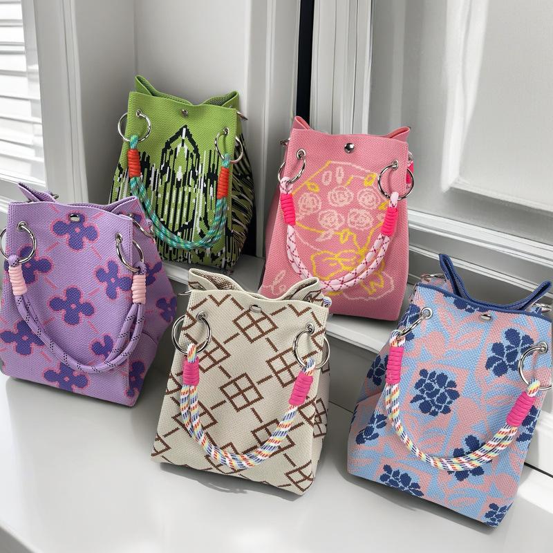 Handgestrickte Handtasche mit großem Fassungsvermögen, lässige, tragbare Pendler-Tragetasche, Umhängetasche, vielseitige Alltags-Handtasche