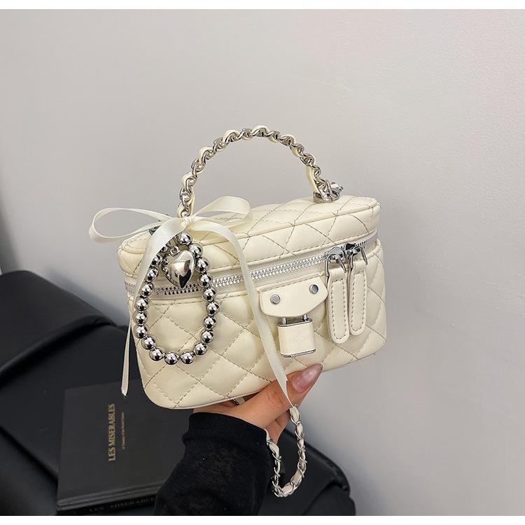 This year's popular diamond handbag women's 2025 summer trendy fashion sweet chain box bag casual messenger bag