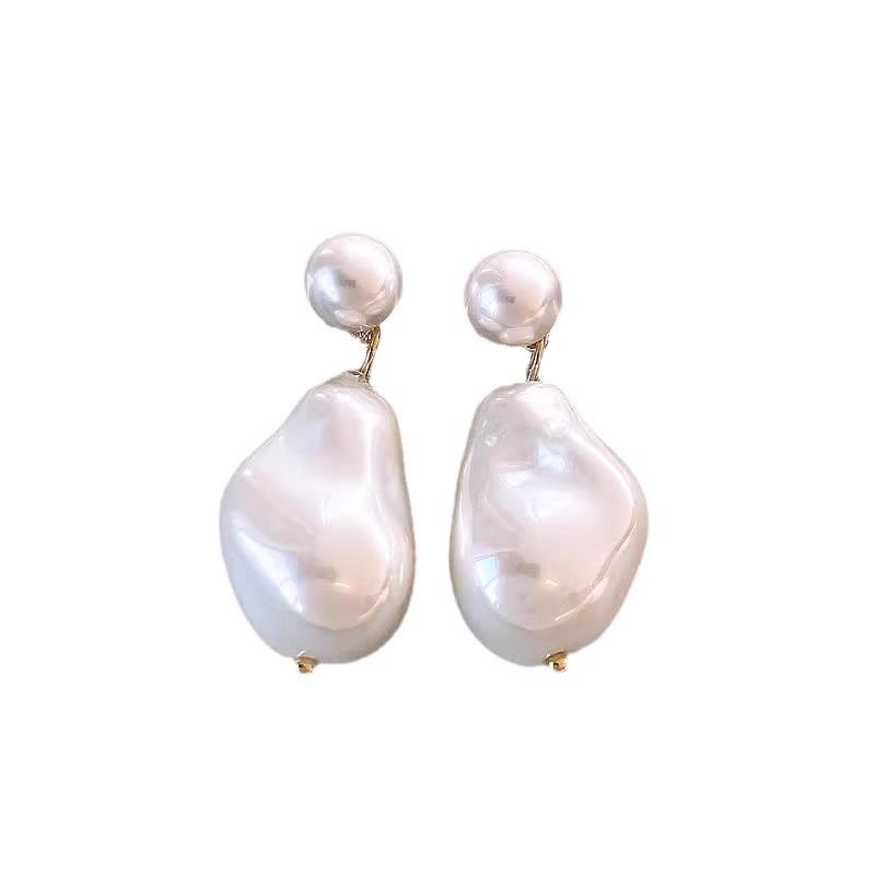 Einfache unregelmäßige Imitation Barockperlen Ohrringe für Damen Mode Individualität Tägliches Accessoire Party Schmuck Geburtstagsgeschenke