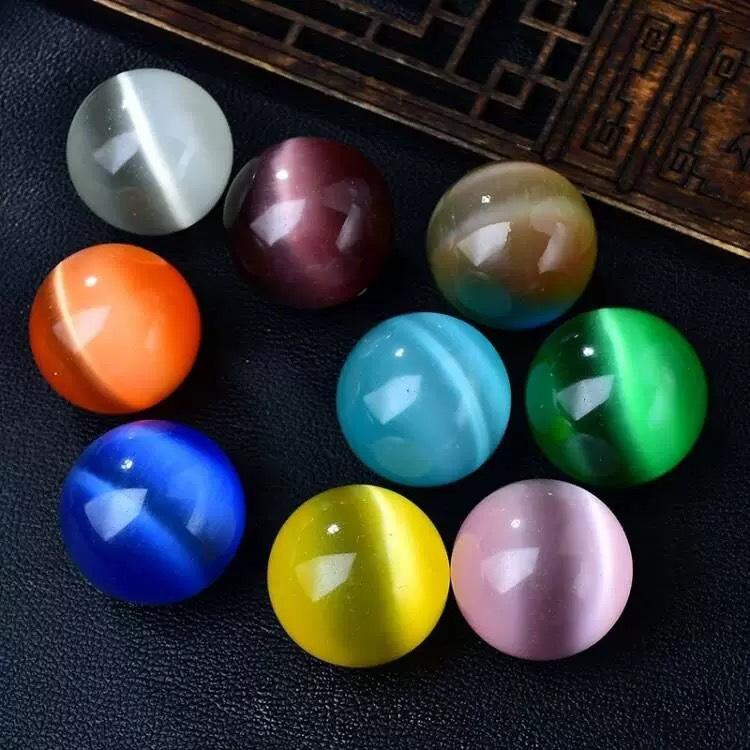 

Colorful Cat s Eye Stone Crystal Ball Living Room Entryway Decorative Ornament Handheld Crystal Feng Shui Ball Diameter4cm comes with a синий