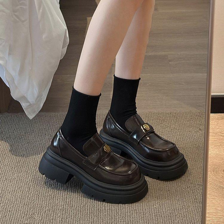 

[Ушилай] Лакированные лоферы на платформе в британском стиле женские зима 2025 новые повседневные универсальные на одной педали 40 коричневый