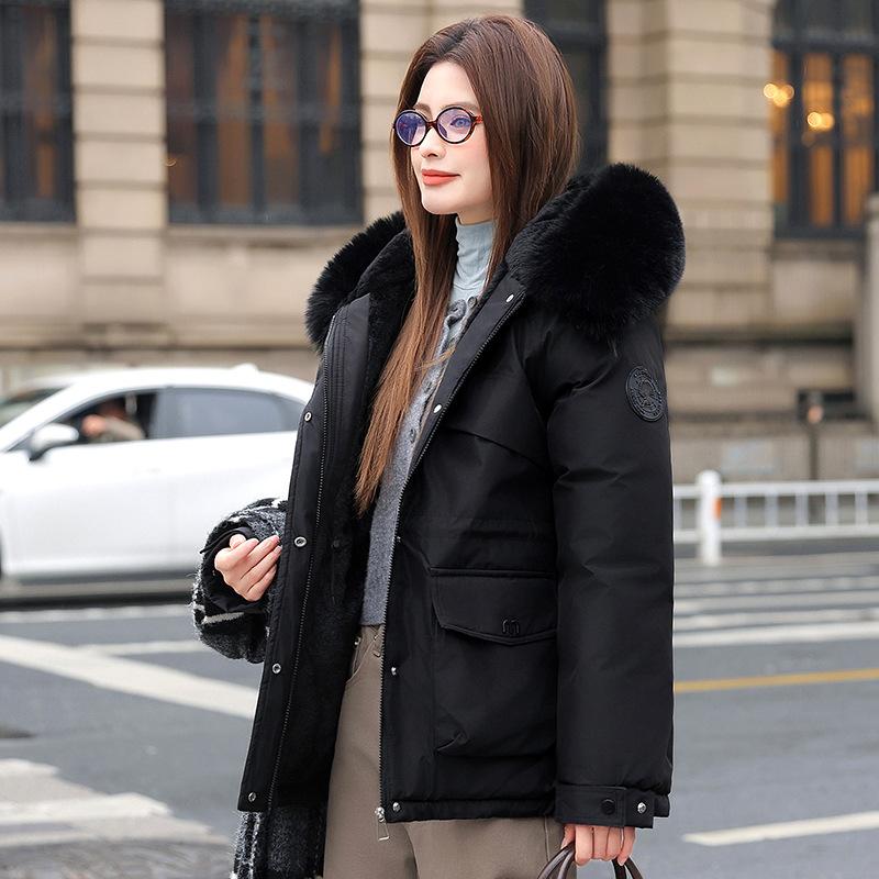 Pie Overcomes Women's Winter 2025 New Skinny Down Cotton Clothing Fashion Plush Thick Hair Collar Integrated Jacket