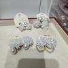 S925 Retro Light Luxury Pearl Flower Earrings - Elegant Studs with a High-End Design for Versatile Fashion