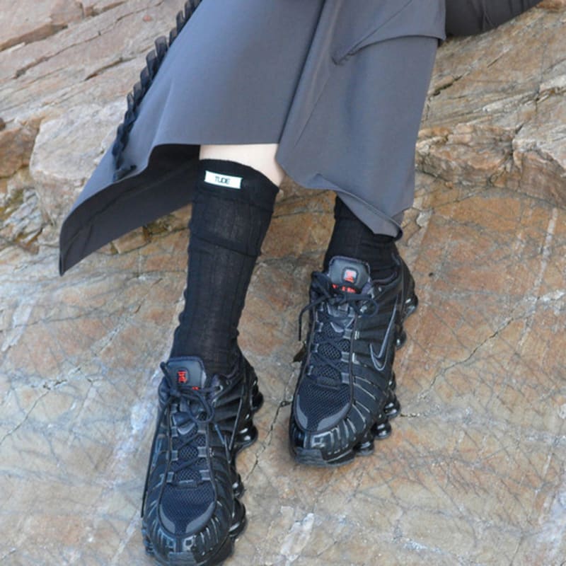 TUDE LOGO SOCKS BLACK
