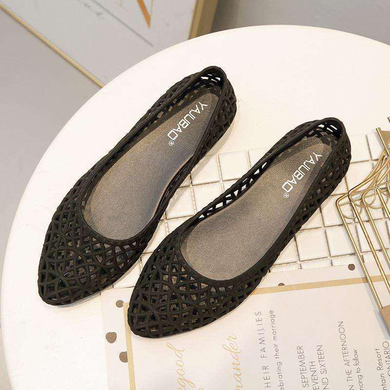 2020 Women's Summer Fashion Soft Sole Flat Sandals - Hollow Jelly Beach Shoes