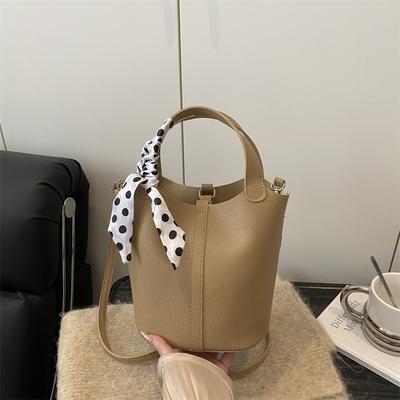 Eenvoudige draagbare emmertas dames tas herfst en winter nieuwe splicing zijden sjaal schoudertas forensen messenger bag