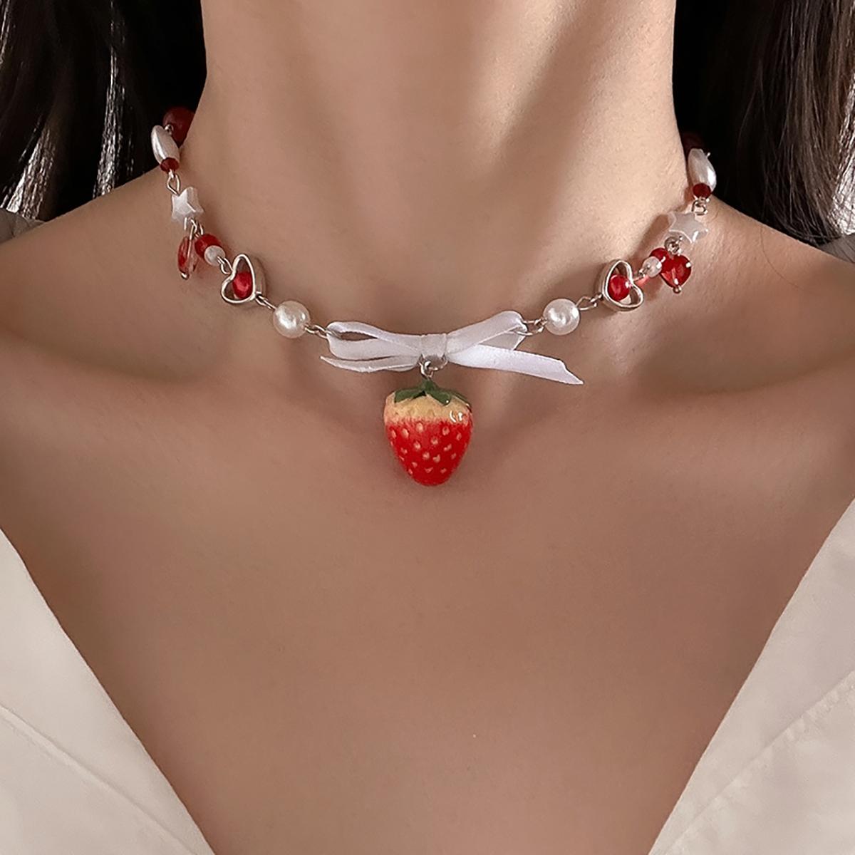

Salircon Cute Strawberry Pendant Collar Necklace Women Gothic Y2K Heart Shaped Imitation Pearl Chain Choker Trend Jewelry