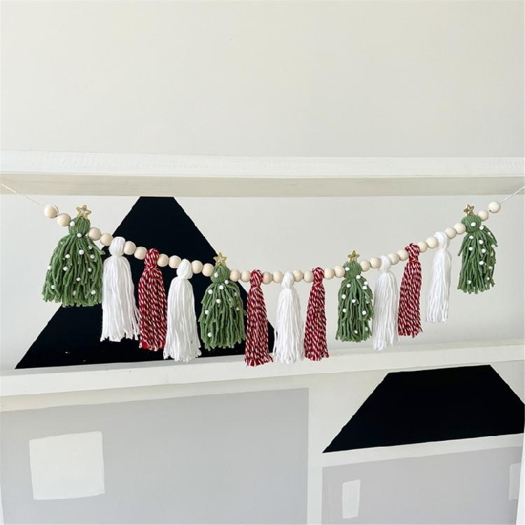 Christmas Garlands Decoration Cotton Tassels Garlands with Wood Beads Wall Hanging Bunting Banners Decors for Mantel