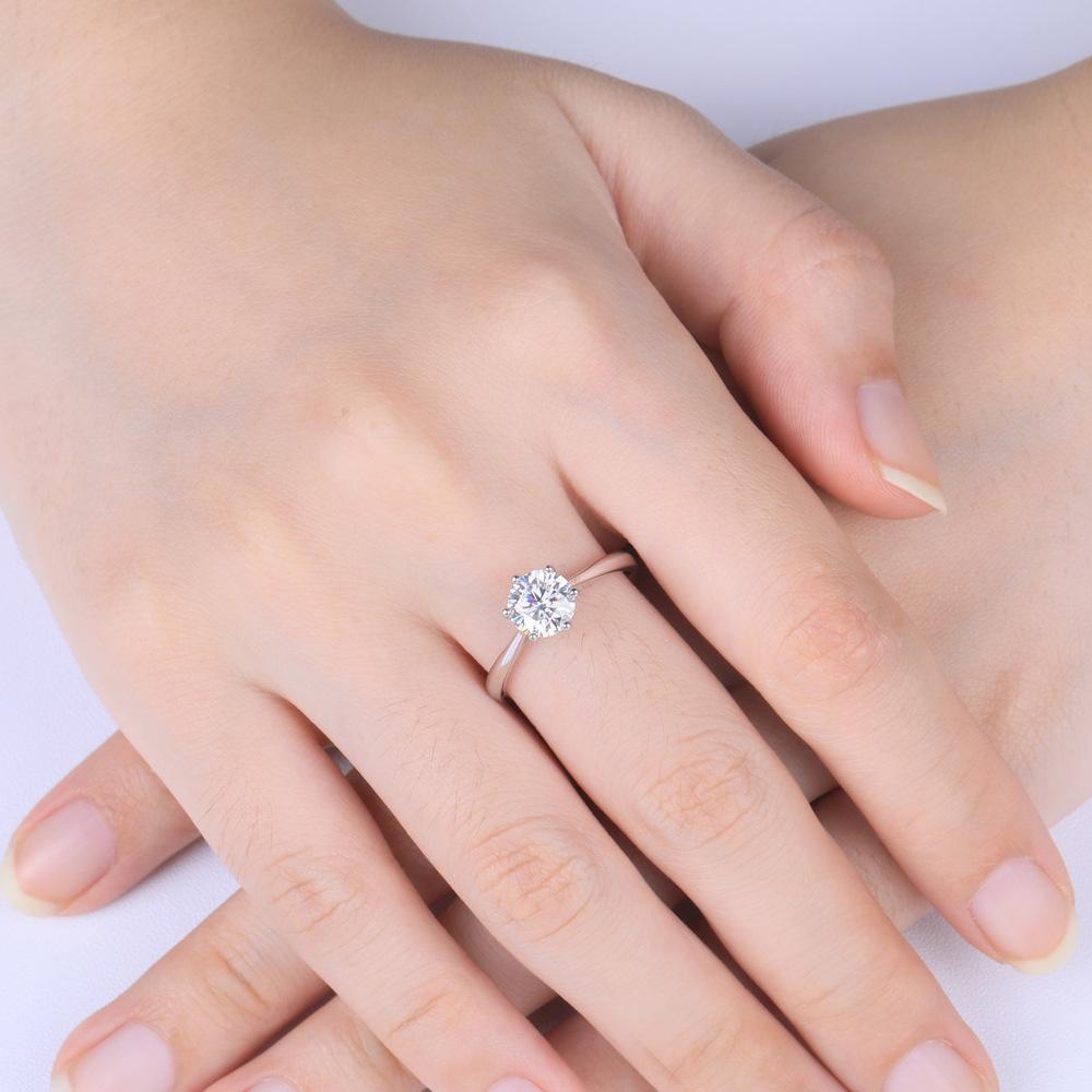 Lindon Kvinner Klassisk 925 Sterling Sølv Moissanite Ring Dame Smykker Bryllupsløfte Festgave