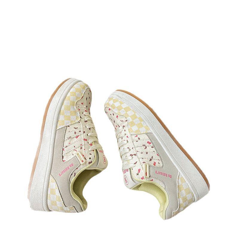 Original cranberry color matching platform bread shoes female cute versatile casual board shoes new little white shoes