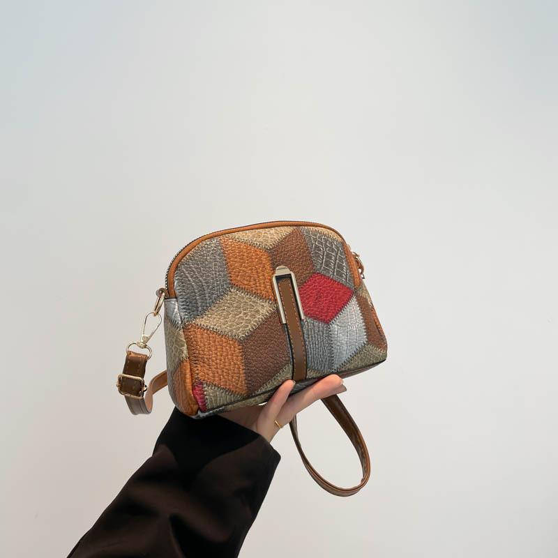 Fashion trend ethnic style women s bag women s new printed soft leather shoulder bag diagonal span mobile phone change