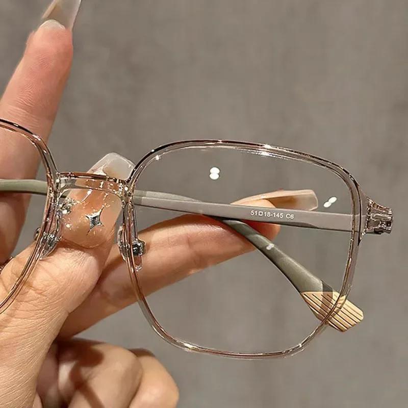 New Anti Blue Light HD Glasses Large Frame Metal Reading Glasses Luxury Unisex Eyeglasses for Men Women