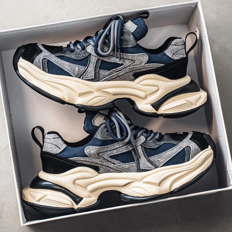Lacing up Men's and Women's Couple Sport Shoes 2026 Thick Sole Luxury Design Casual Retro Dirty Casual Sneakers Breathable Upper