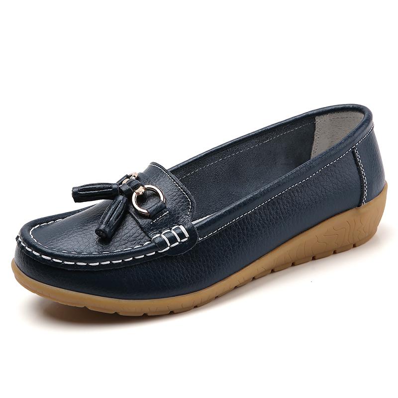 Women's spring and summer new 35-44 sandals, mom's genuine leather shoes, breathable and anti-slip casual loafers