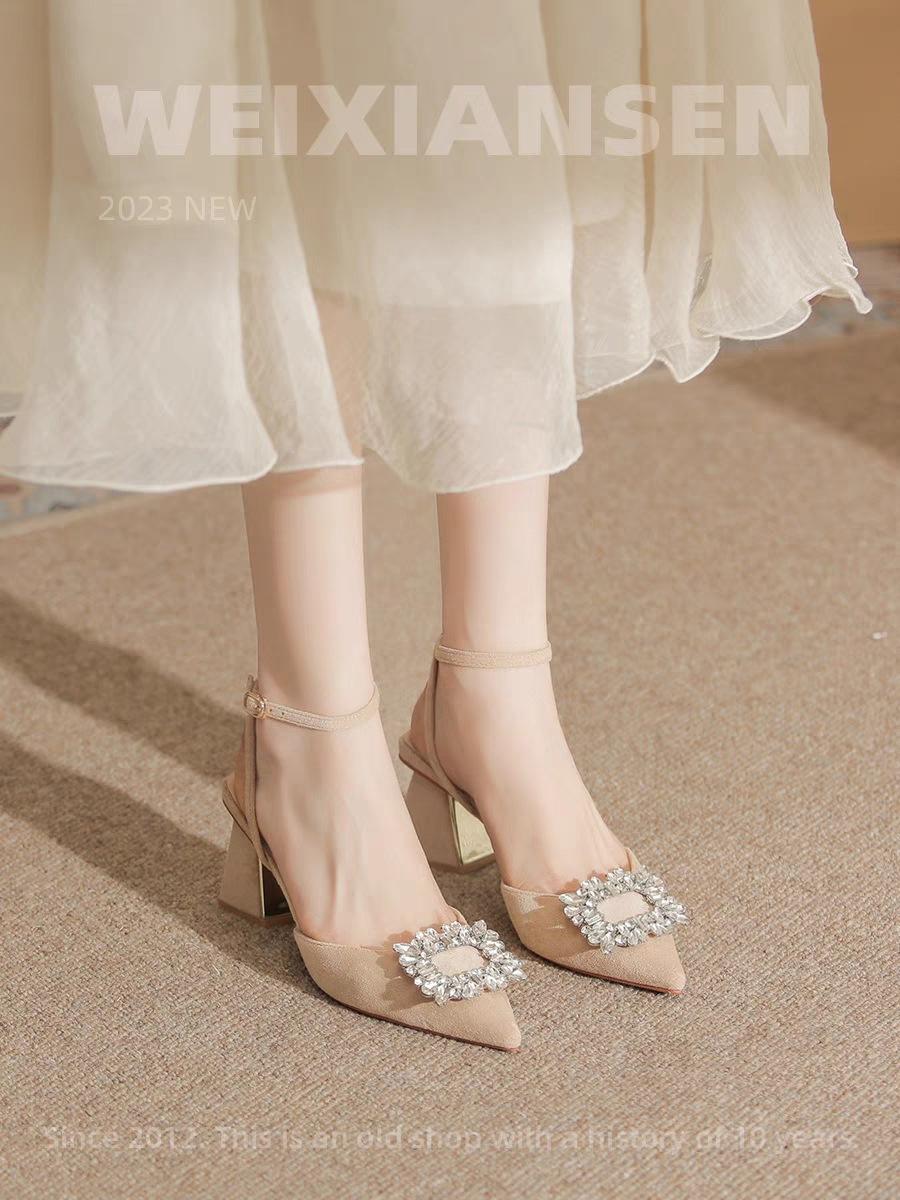 

Pointed temperament high heels summer 2025 new thick heel bag head sandals women s back space commuter women s shoes 40 тілесний