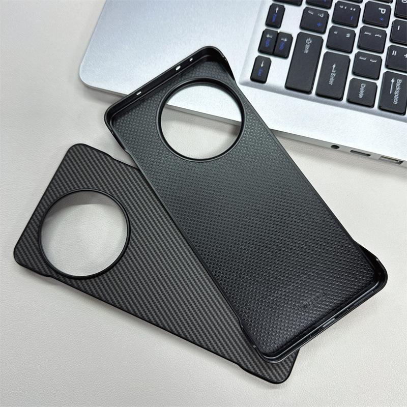 Applicable To OnePlus ACE6 Carbon Fiber Pattern Sticker, Borderless Mobile Phone Case, OnePlus 15 Magnetic Suction 1 + 15R Protective Case