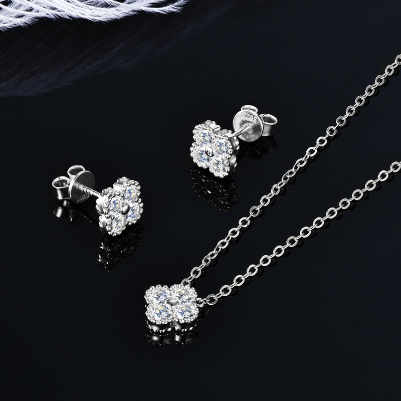 IOGOU 3 In 1 Clover Flower Jewelry Sets for Women 925 Silver 3mm D Moissanite Pendant Necklace Bracelet Stud Earrings Sets Charm