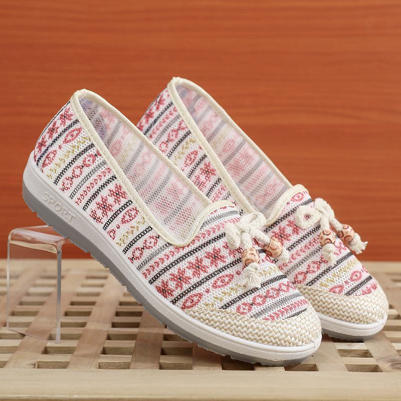 

Spring and summer new cloth shoes women s mesh shoes non-slip soft sole breathable and comfortable one-pedal middle-aged and elderly shoes 35