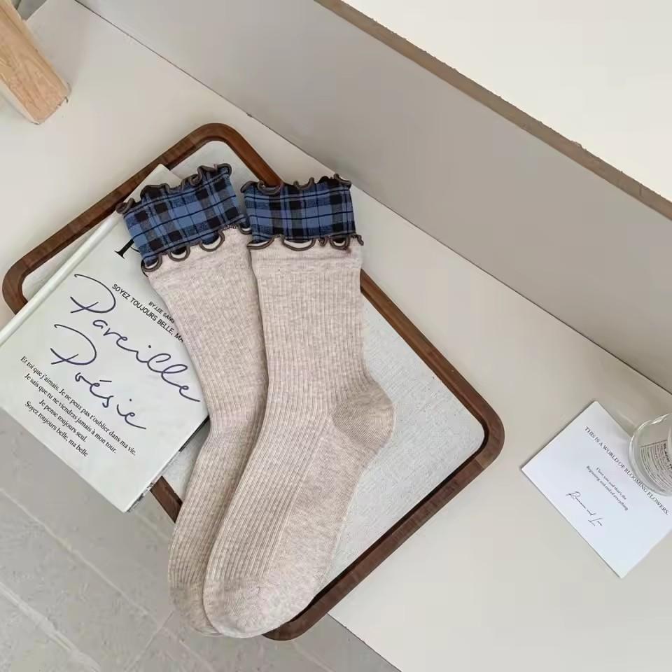 1 Pair Women's Socks Korean Plaid Retro Simple Versatile Curled Edge Mid Tube Socks Comfortable Breathable Socks