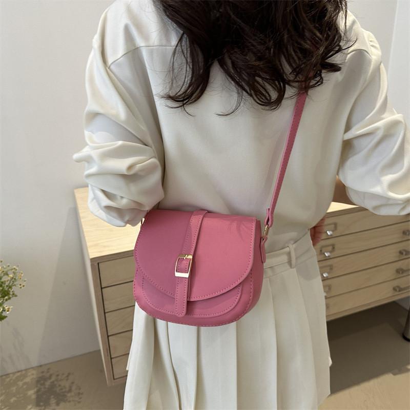 Elegant Retro Saddle Bag 2024 Trendy Shoulder Bag For Women Simple Casual Pu Crossbody Bag