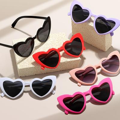 Fashion Love Heart Women's Sunglasses Retro Big Frame Sun Glasses UV400 Protection Summer Shades Colorful 90s Glasses Funny