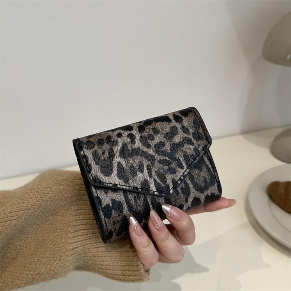 Korean Style Envelope Clutch Bag Elegant Coin Purse Change Bag Leopard Short Wallet  Outdoor