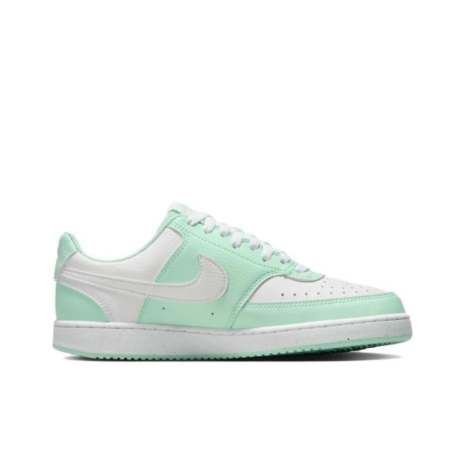 Nike Court Vision Low Next Nature Bequeme Vielseitige Low-Top-Sneaker Damen-Sneaker Grün Weiß DH3158-301