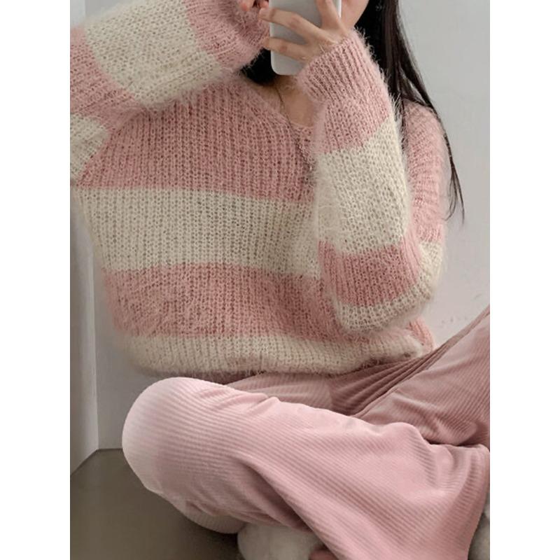 

Autumn and winter striped retro versatile sweater women s pure desire lazy V-neck imitation mink gentle long-sleeved knitted top average size