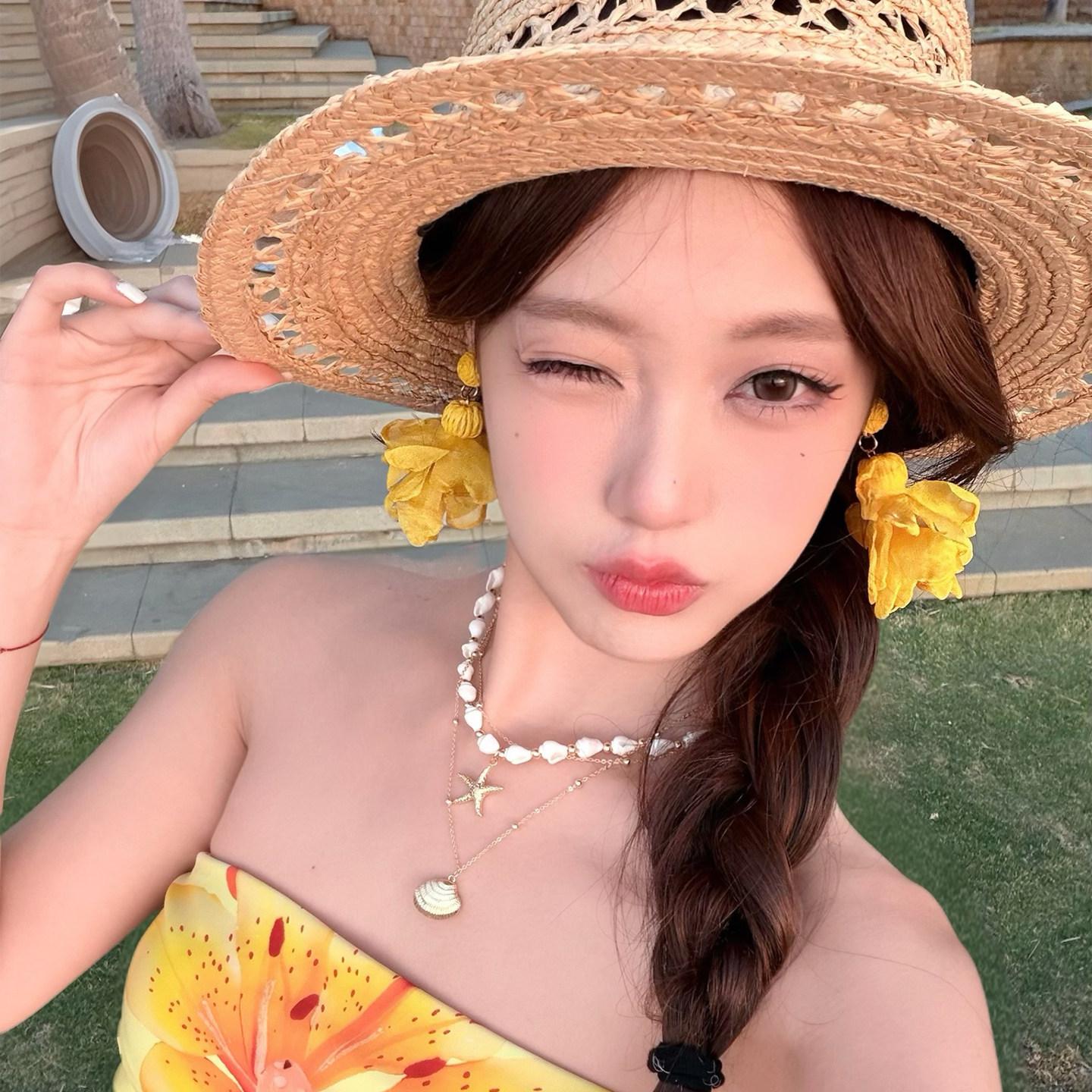 Summer atmosphere, vacation style, flower fringed earrings, female giant good-looking seaside earrings, unique and beautiful exaggerated earrings