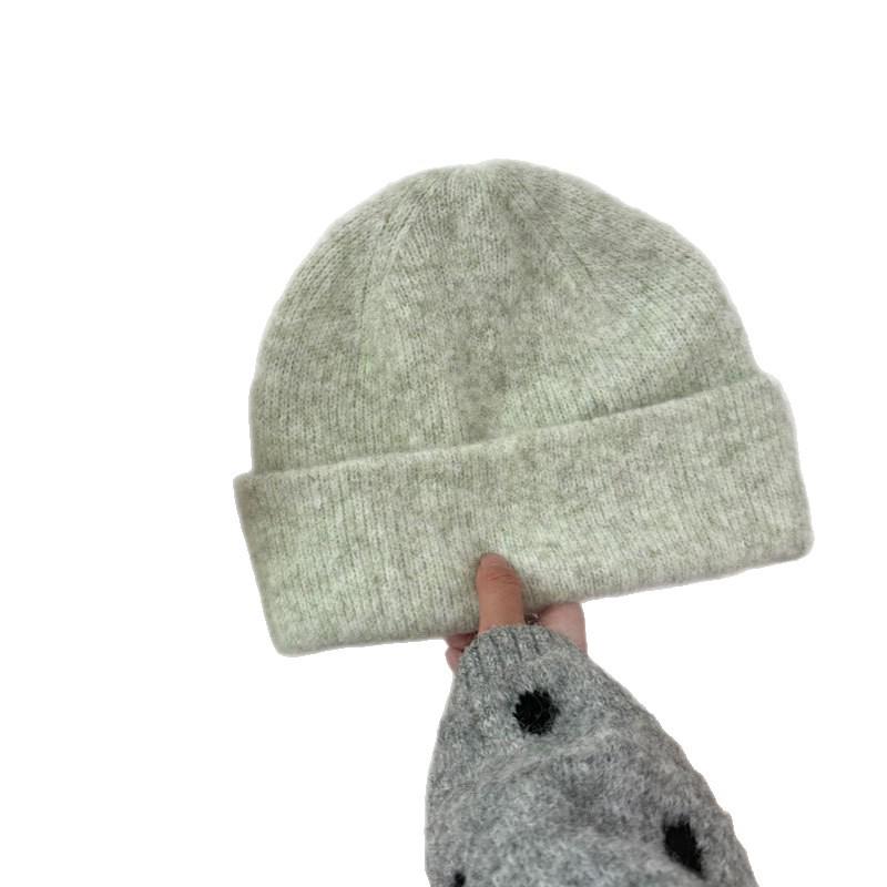 Kamelien Strickmütze: Stilvolle Unifarbe, Warm für den Winter, Perfekt für Pendeln und Reisen