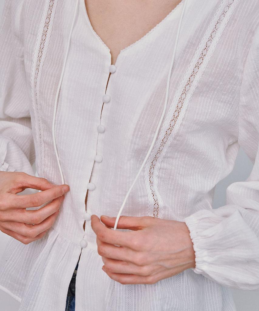 MARROT Ruffle Lace Blouse_White
