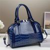 2025 Luxury Designer Women Alligator Pattern Handbags High End Golden Lines Large Capacity Crossbody Bag New Fashion Tote Bag