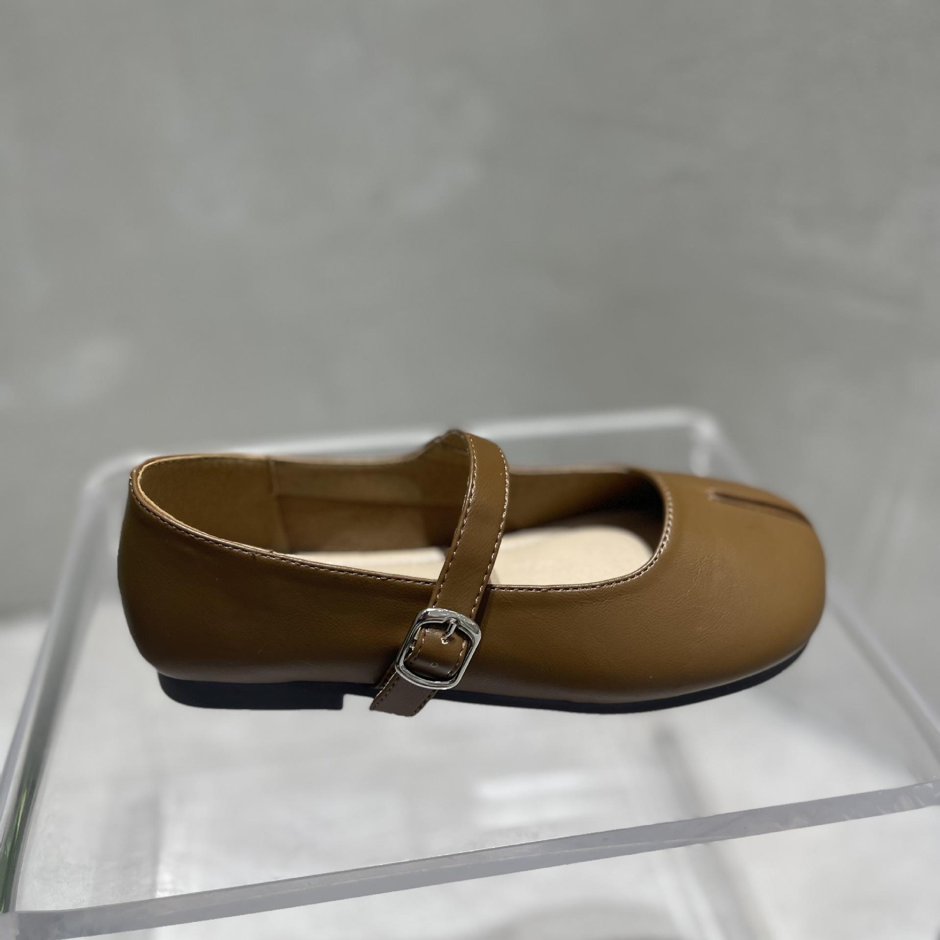 

Женские сандалии Новые туфли Мэри Джейн на плоской подошве с разрезным носком Женские туфли-лодочки Женские ретро винтажные повседневные новинки для девушек Твердые туфли ниндзя 40 темно-коричневого