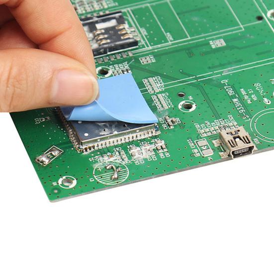100 Stück 10 x 10 x 1 mm Wärmeleitpad, GPU-Kühlkörper, kühlendes, leitfähiges Silikonkissen