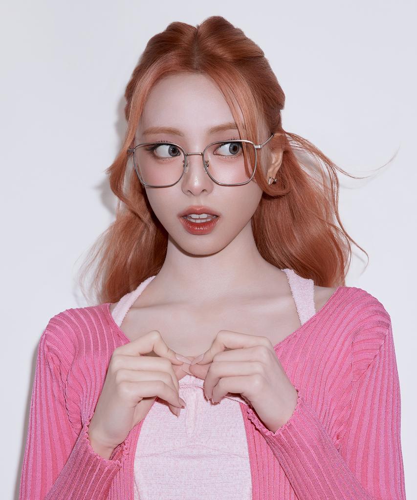 Byumaeb Pick_Oversized Square