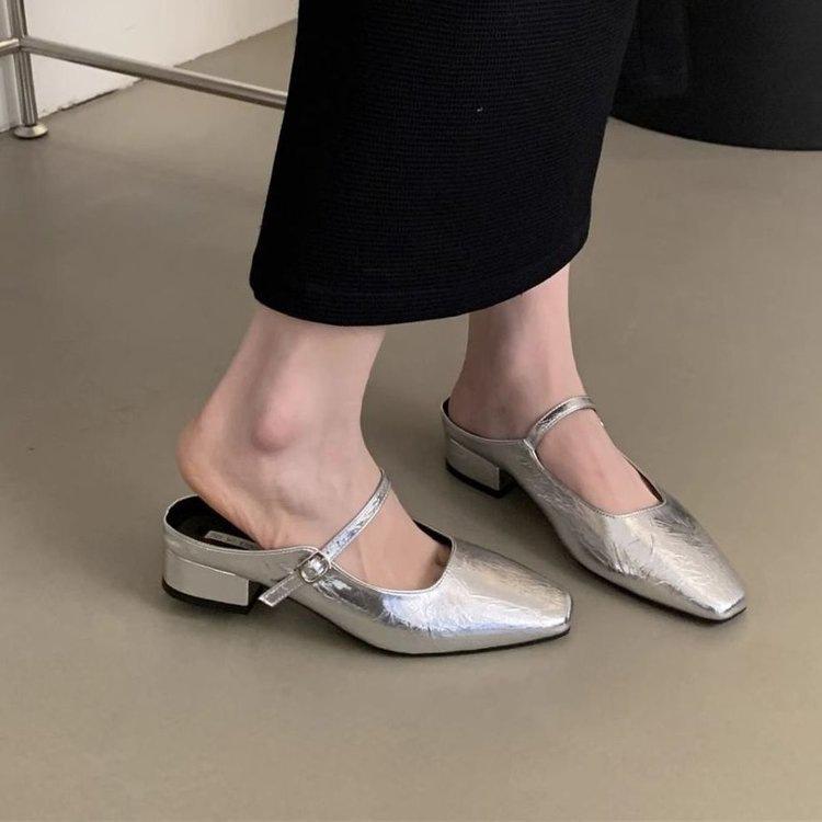 

Небольшой внутренний подъем Мэри Джейн полушлепанцы женские 2025 лето новые серебристые туфли-лодочки крутые шлепанцы на высоком каблуке 40