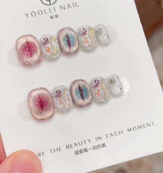 

Очаровательный розовый фееричный маникюр на короткие ногти - Ручная работа, Изысканный и Удобный в носке M